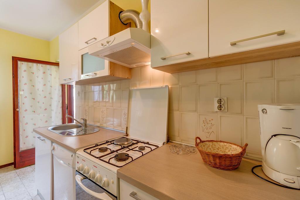 Apartment Marisa Малий Лошинь Екстер'єр фото